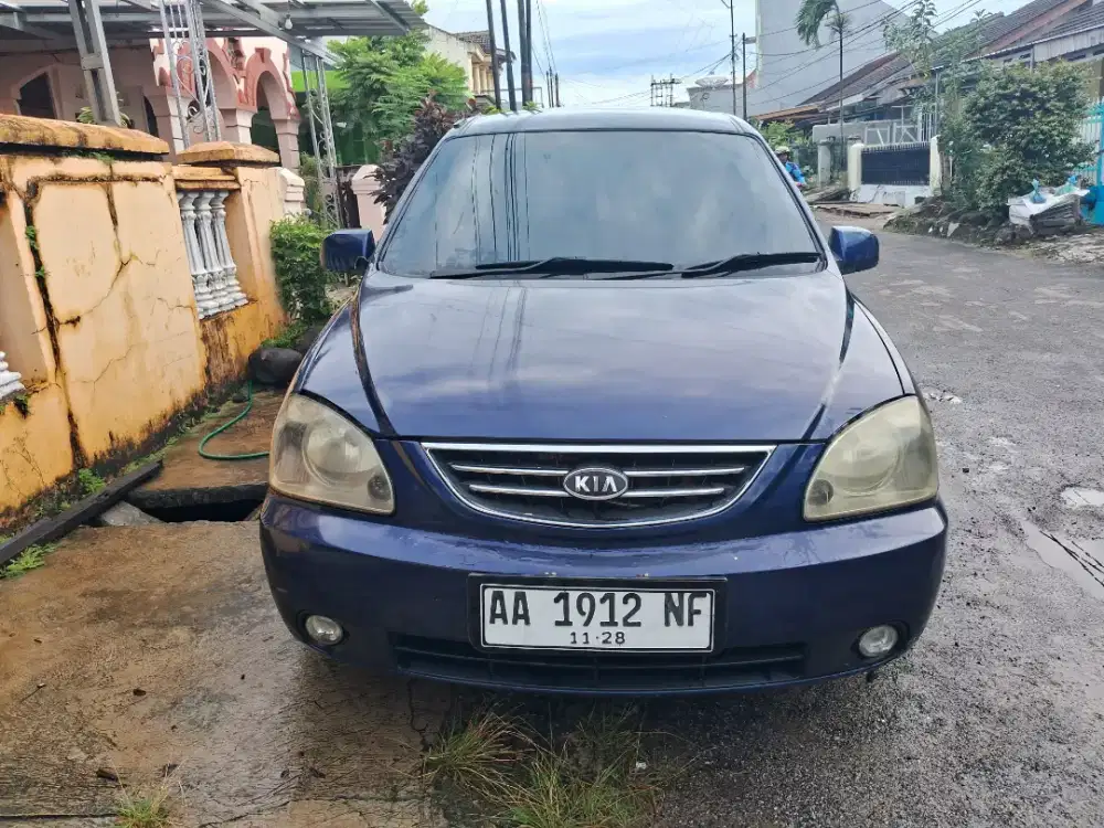 Kia Carens 2 Minibus 3 Baris