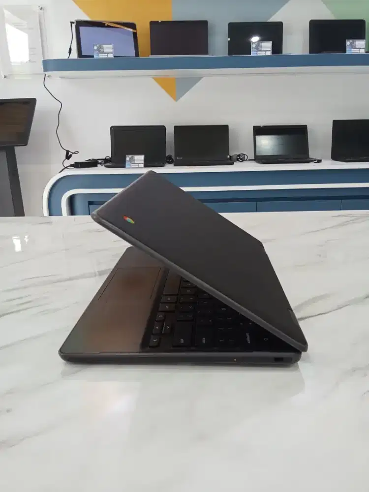 AS03/Laptop Kencang SSD/ ASUS Intel 4GB/Bergaransi/Bisa Kirim & COD