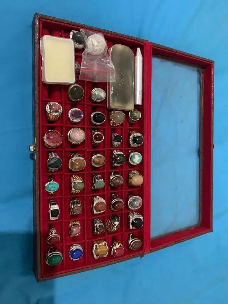 Jual Cincin Satu Box