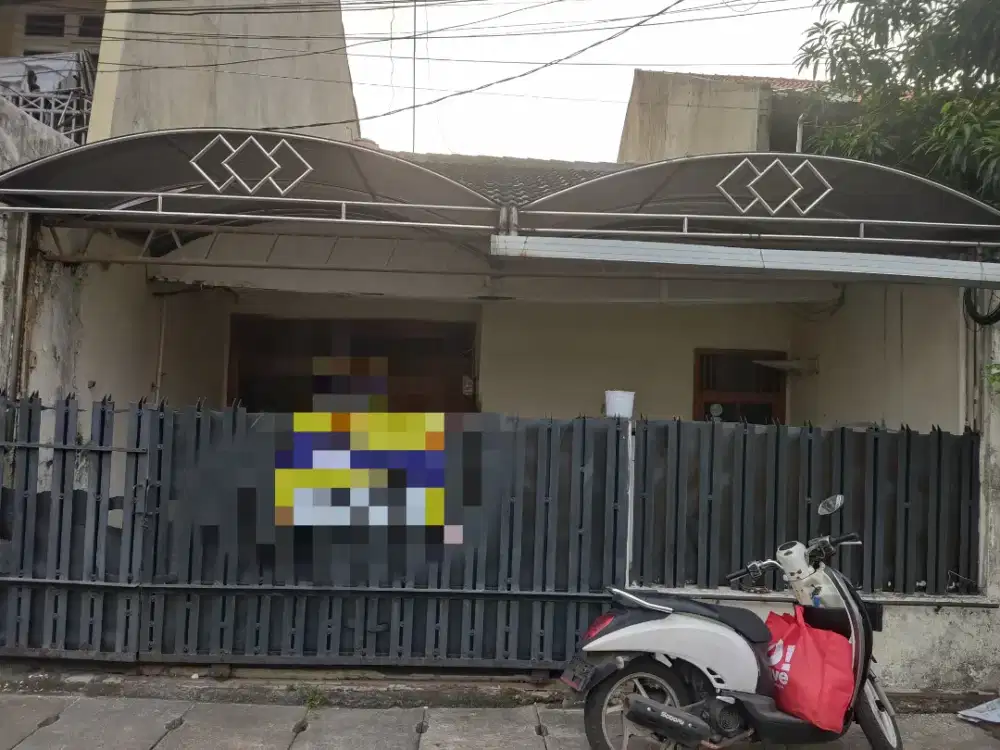 Rumah jual di hitung tanahnya saja di komplek pondok bambu