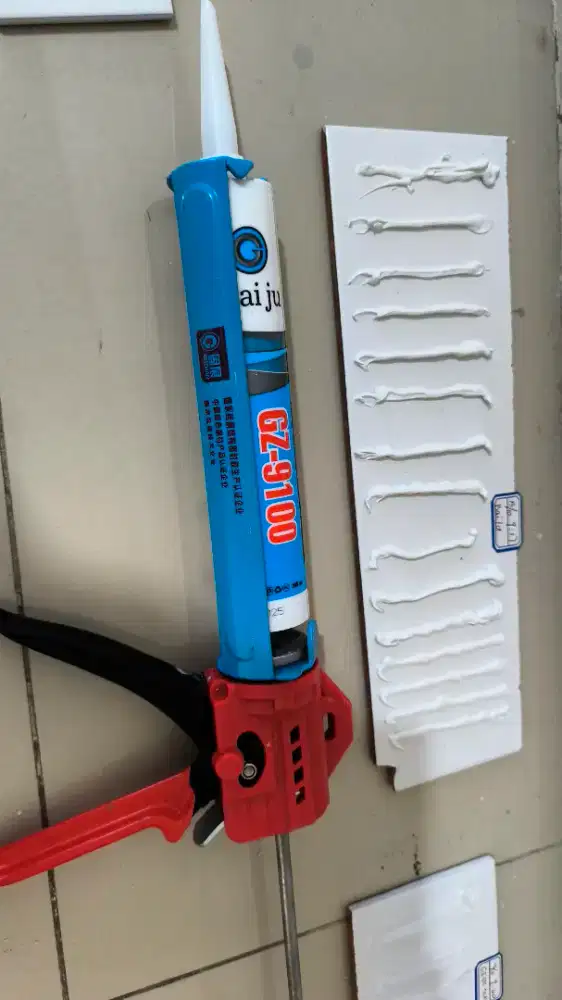 Sealant / Silikon Neutral warna putih