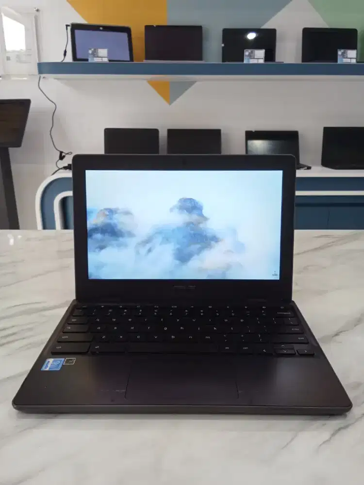 AS03/Laptop Tipis & Cepat/ASUS Intel 4/SSD/Siap Pakai/Bonus Garansi