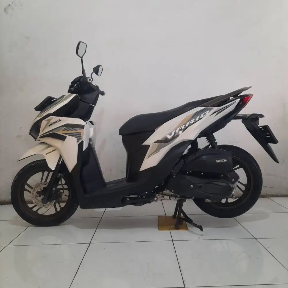 Vario 125 cbs iss 2023 dp murah