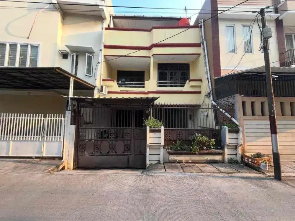JUAL RUMAH STRATEGIS DI JELAMBAR JAKARTA BARAT