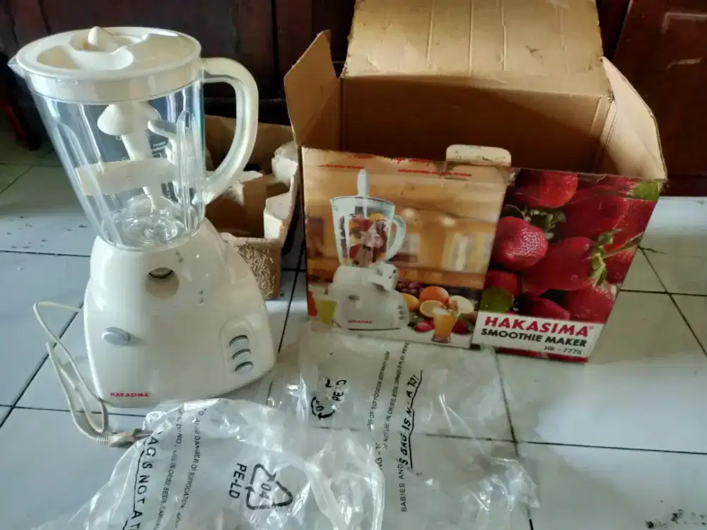 Blender hakasima smothie maker.
