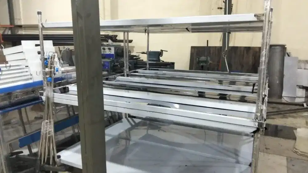 Meja stainless  spek s/s miror