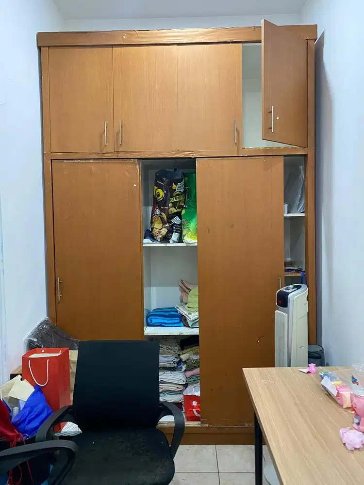 Lemari sangat murah
