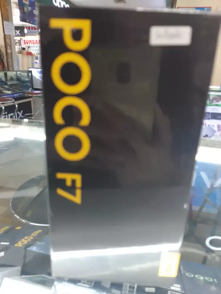 Di jual poco f7 12/512 resmi tam