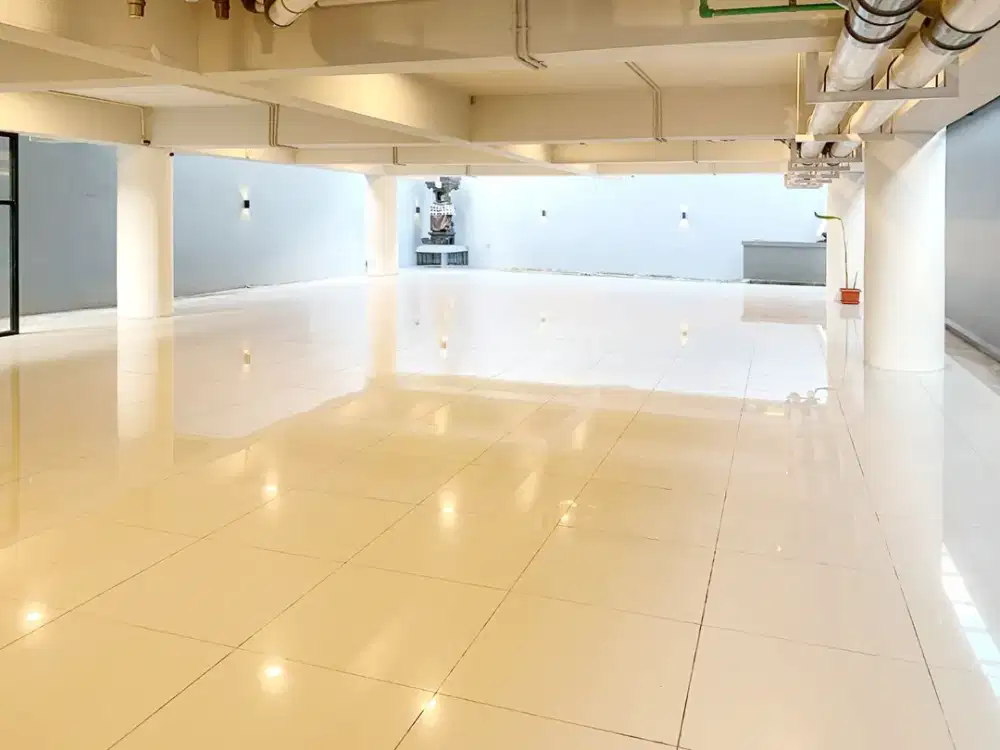 Disewakan Tempat Usaha Strategis di Kuta – Arae Lobby Cocok Minimarket, Salon, Coffee Shop - Thumbnail 2