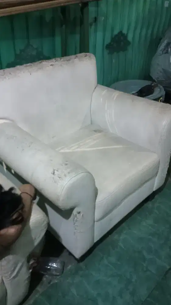 Sofa Bekasnya kakak