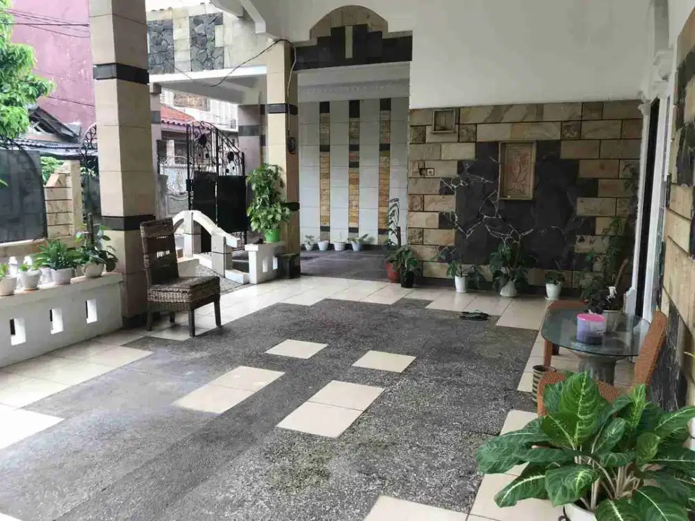 Dijual Cepat Rumah 2,5 Lantai Siap Huni di Jatiwarna Bekasi