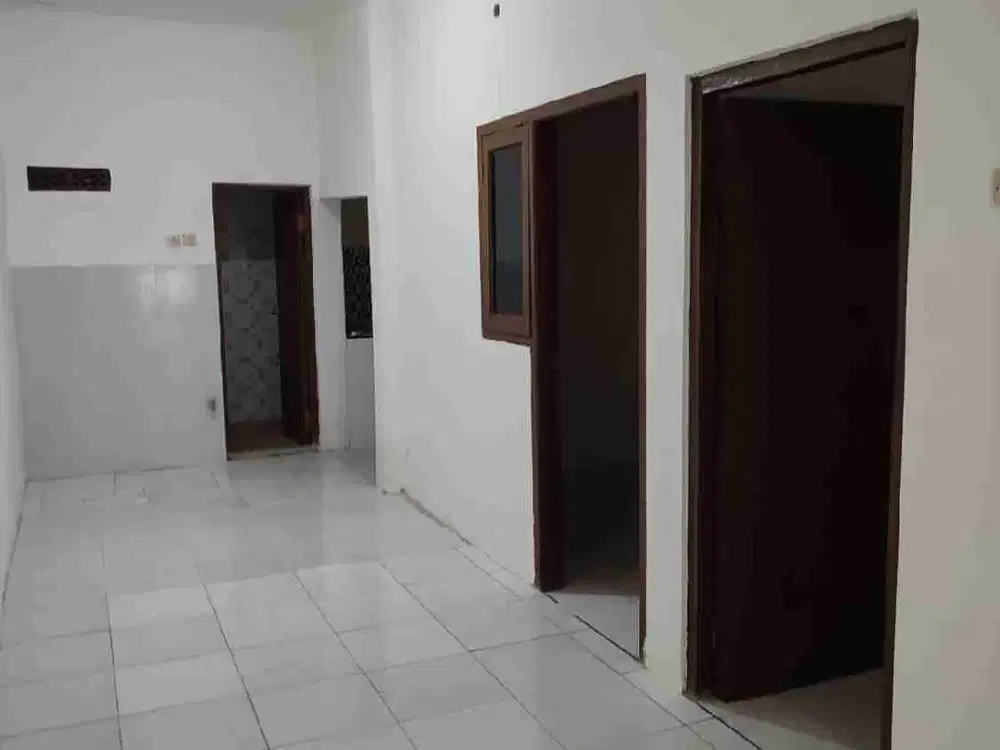 Disewakan Rumah 2kmr akses jalan motor di Tanjung Duren