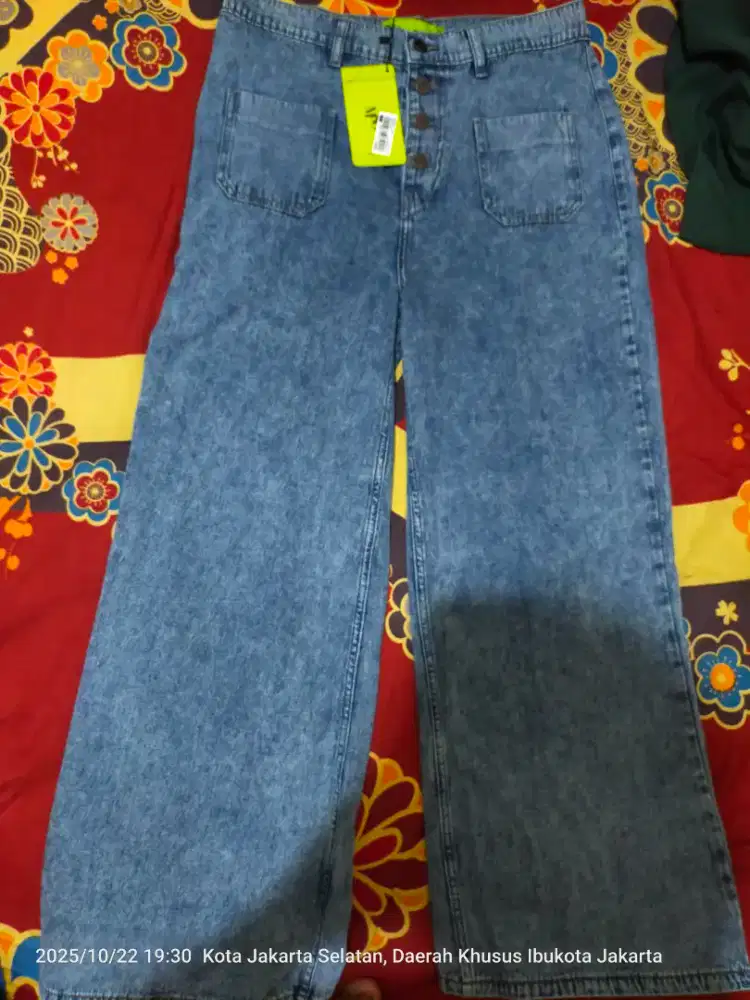 Celana jeans wanita