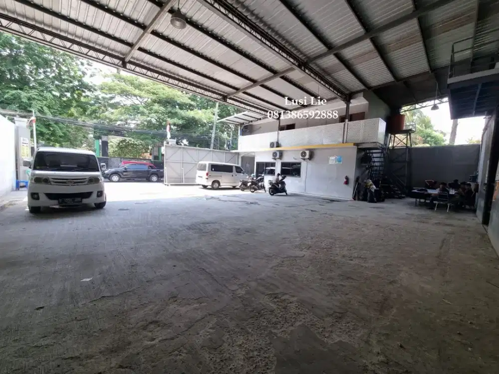 Gudang Kalideres luas 1700 m , office 2 lantai rapi bagus