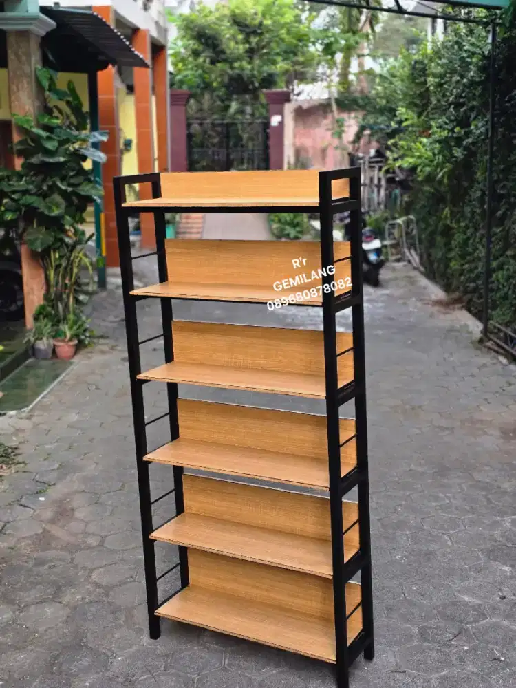 Rak buku industrial