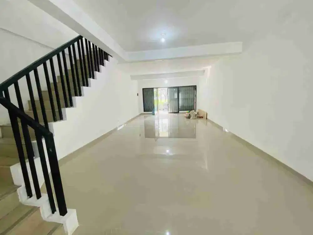 Disewakan ruko podium 3 lantai siap huni Lippo Cikarang