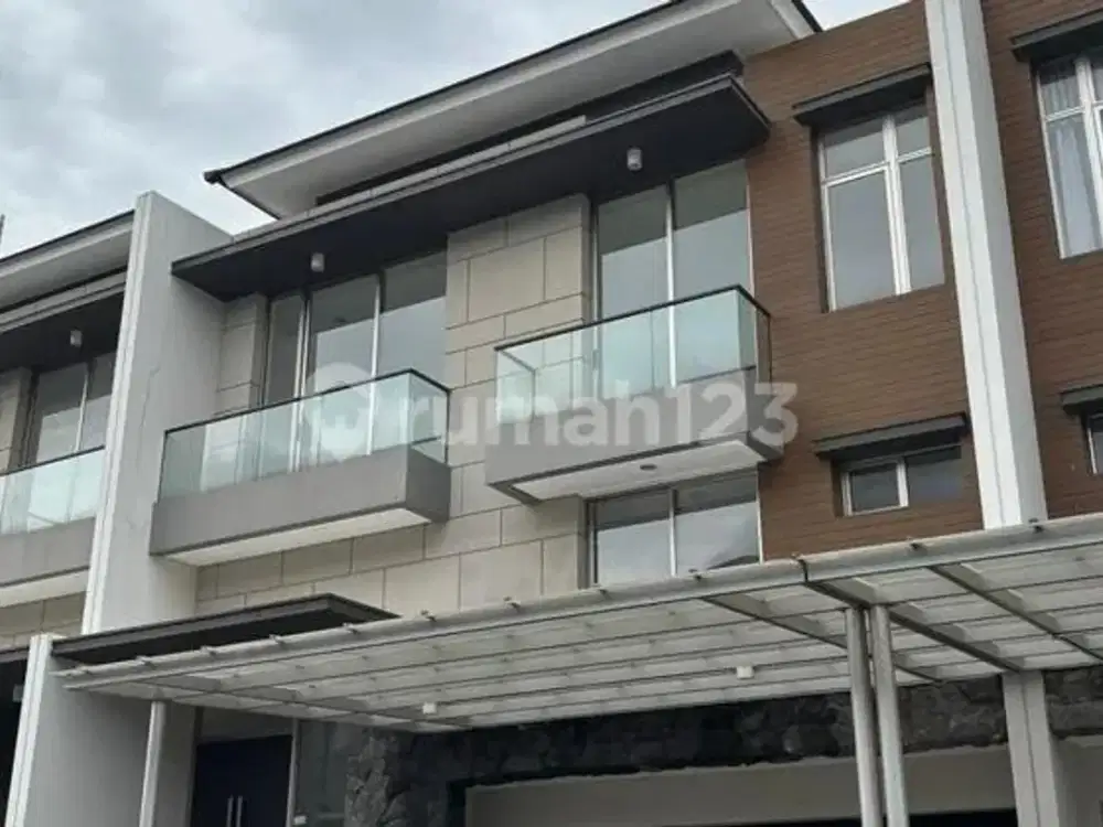 Rumah Brand New Pantai Bukit Villa PIK 2