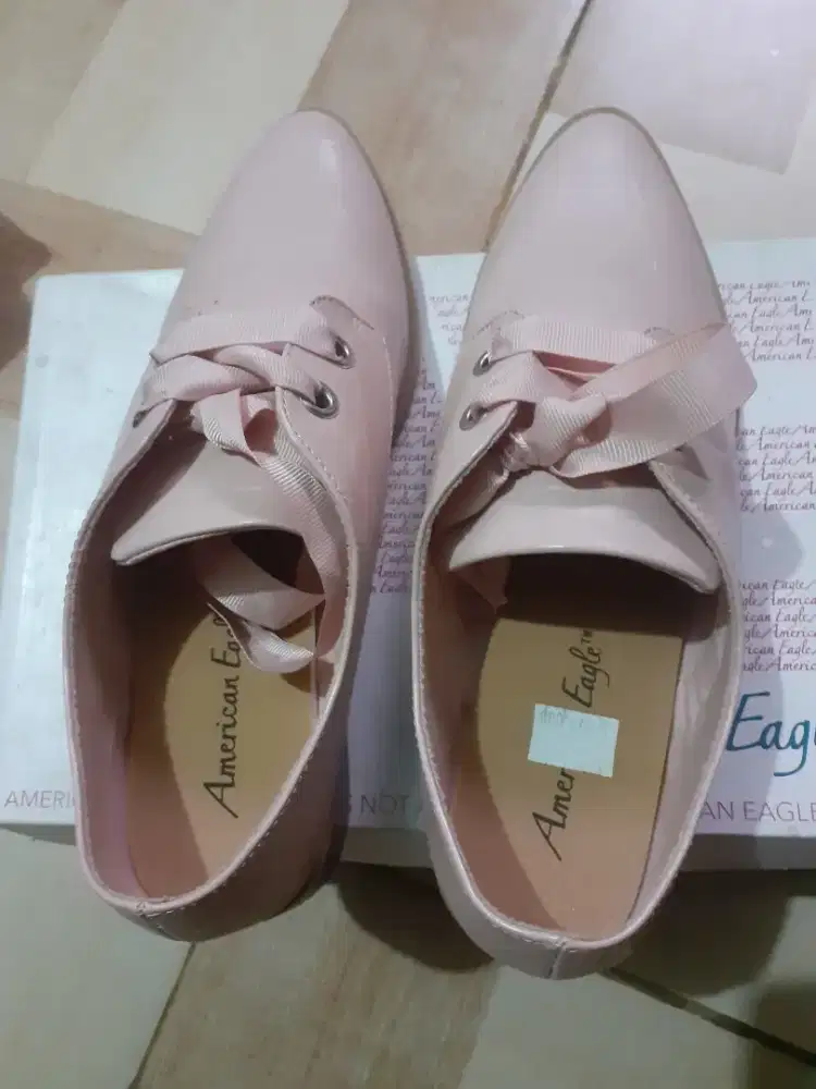 Sepatu Wanita American Eagle