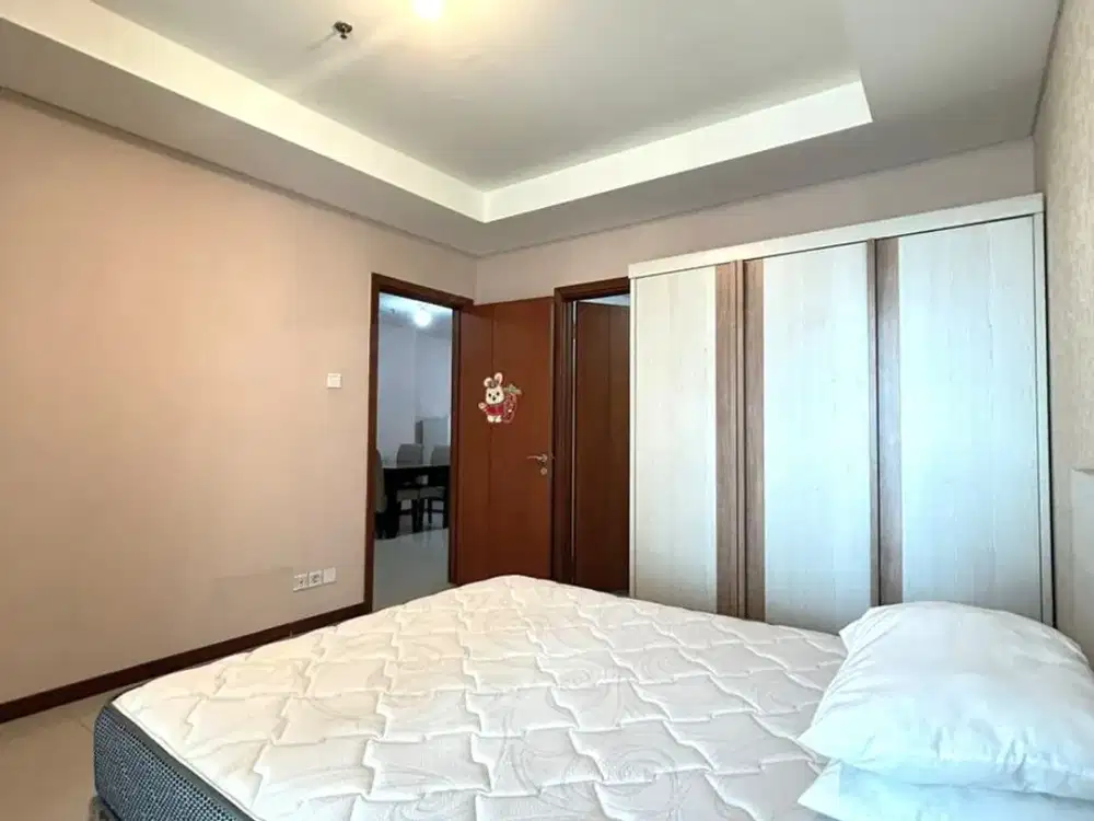 Condominium Green Bay Pluit 2 BR Full Furnished View Laut