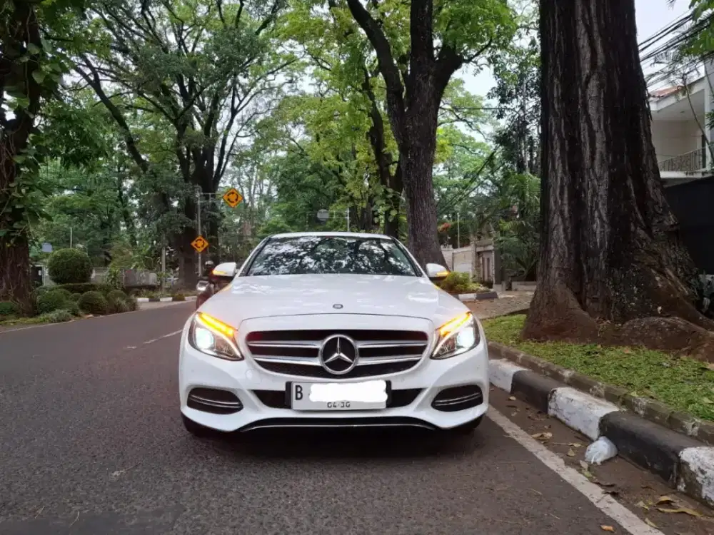 Km 30rb mercy c200 AVG