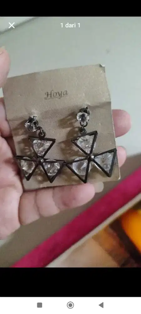 anting fashion wanita seperti black gold