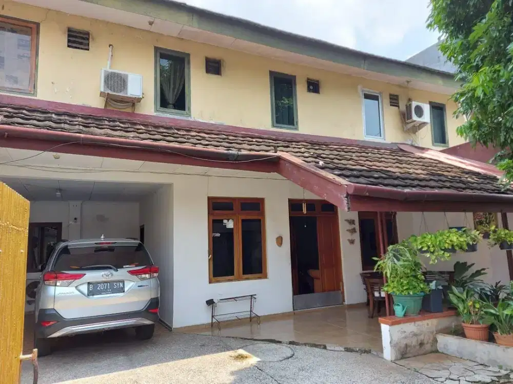 Jual Cepat Rumah 2 Lantai di Radio Dalam Dekat Pondok Indah, Luas & Strategis