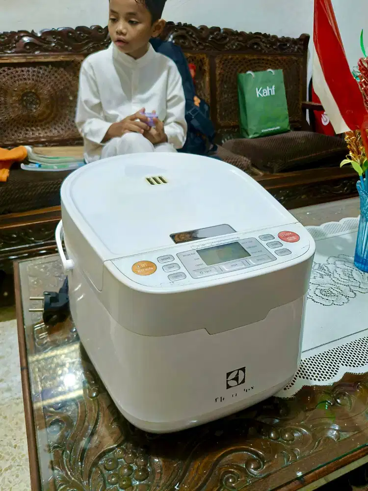Mejicom Electrolux digital, yg cpet aja Bu.