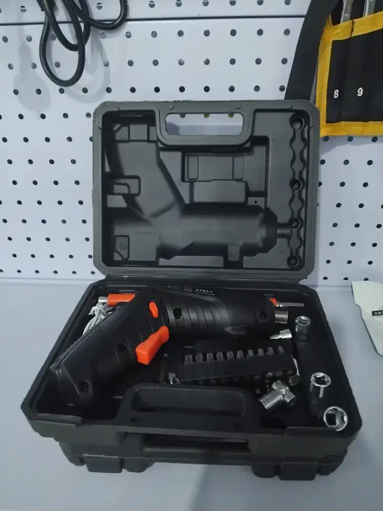 Reaim Bor Baterai Kecil