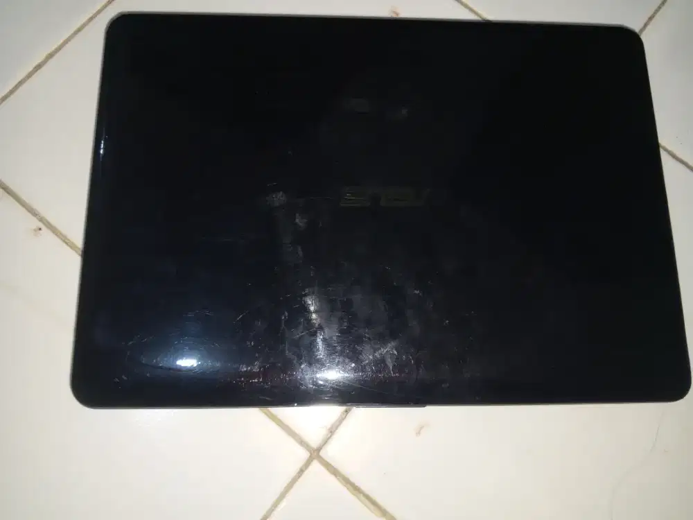 laptop Asus x441n,celeron,ram 4,hdd500gb