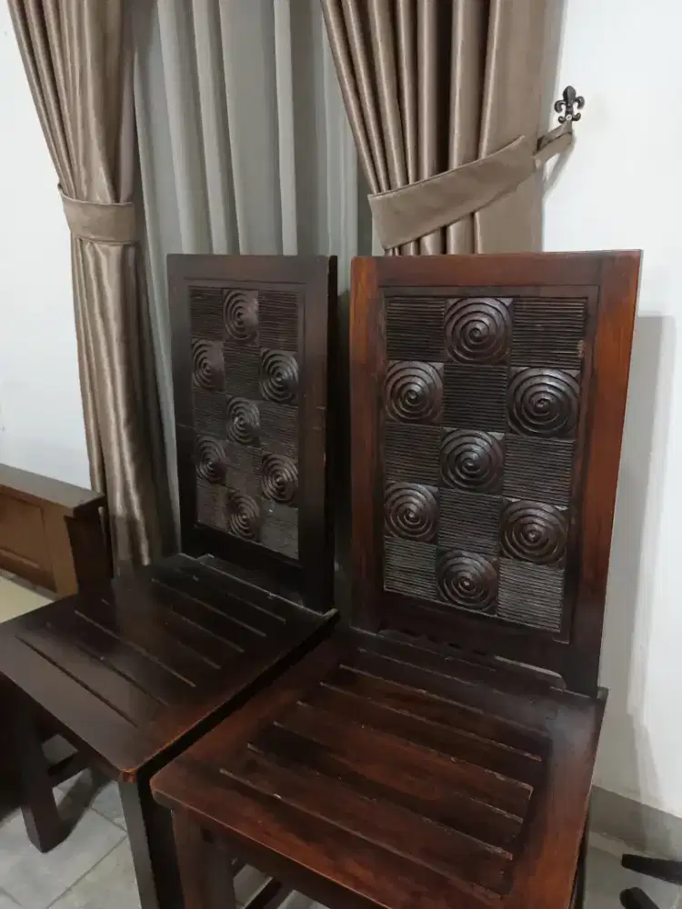2 Kursi Makan Jati