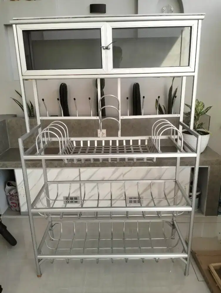 Di jual murah rak piring & tabung gas elpiji besar