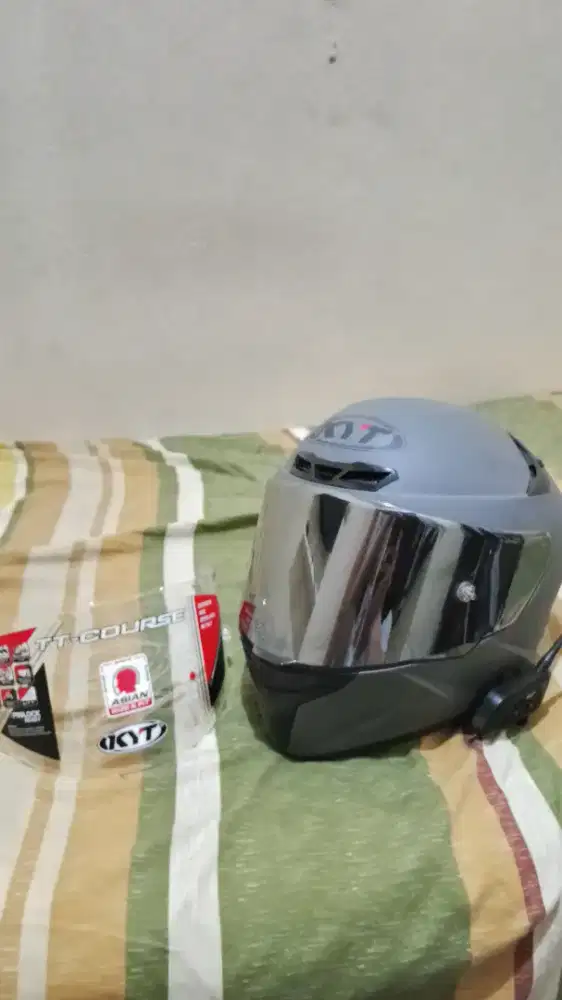 Helm KYT TTC + Intercom ejeas V6