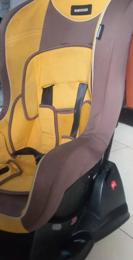 Jual car seat babydoe bekas