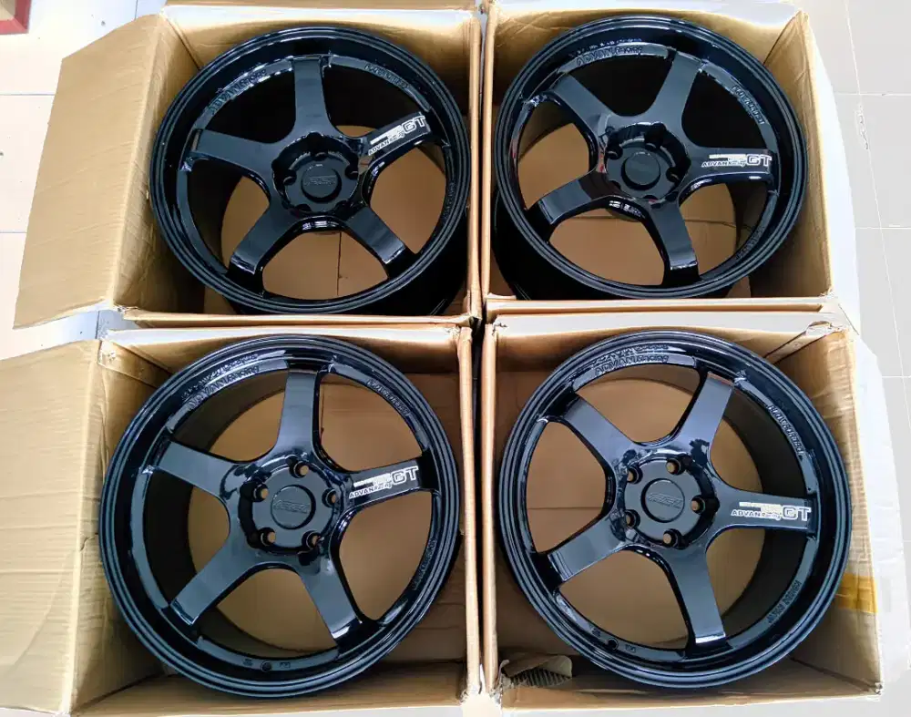 R18 Advan GT Spek Cumi Darat L9 et25 5x114 Thailand