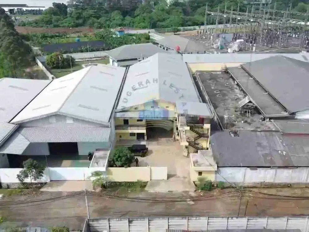 Dijual Pabrik Siap Pakai di Area Kawasan Industri Pasar Kemis - Tangerang. Free Hoist 5 Ton!