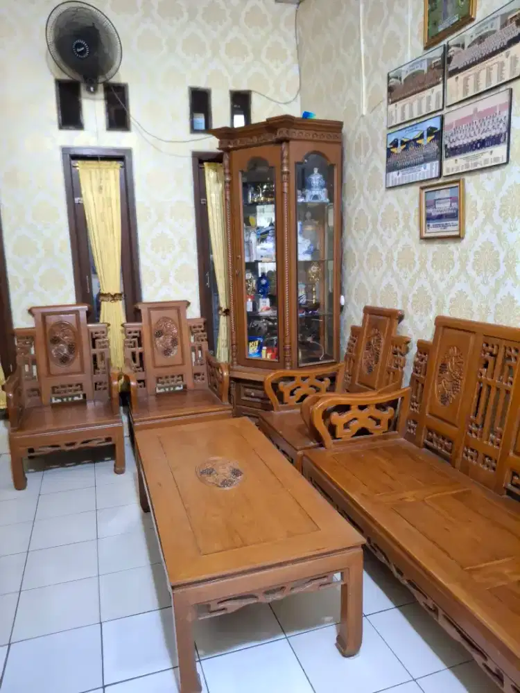 1 set kursi ruang tamu