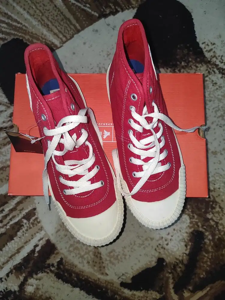 SEPATU BRODO X JAKCLOTH HIGH MERAH