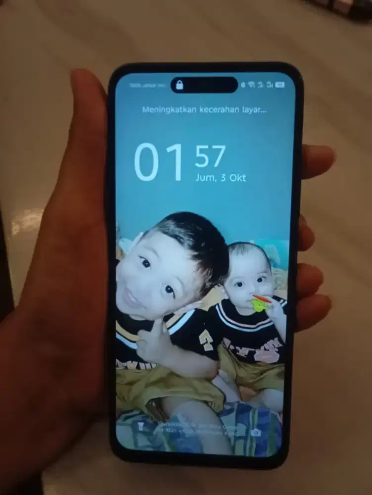 Jual cepet infinix hot 60i ram 8+8/256 fullset pemakaian 1 bulan