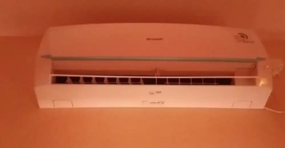 AC Sharp 1/2pk Second Terpasang