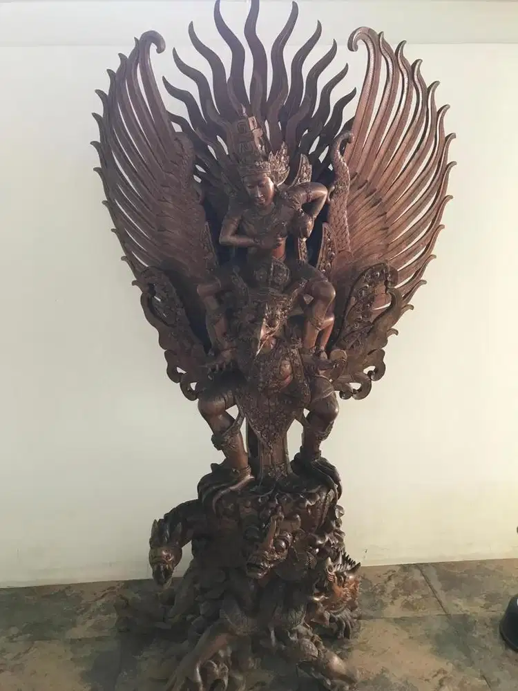 Dijual Patung Pahat Kayu Garuda Wisnu