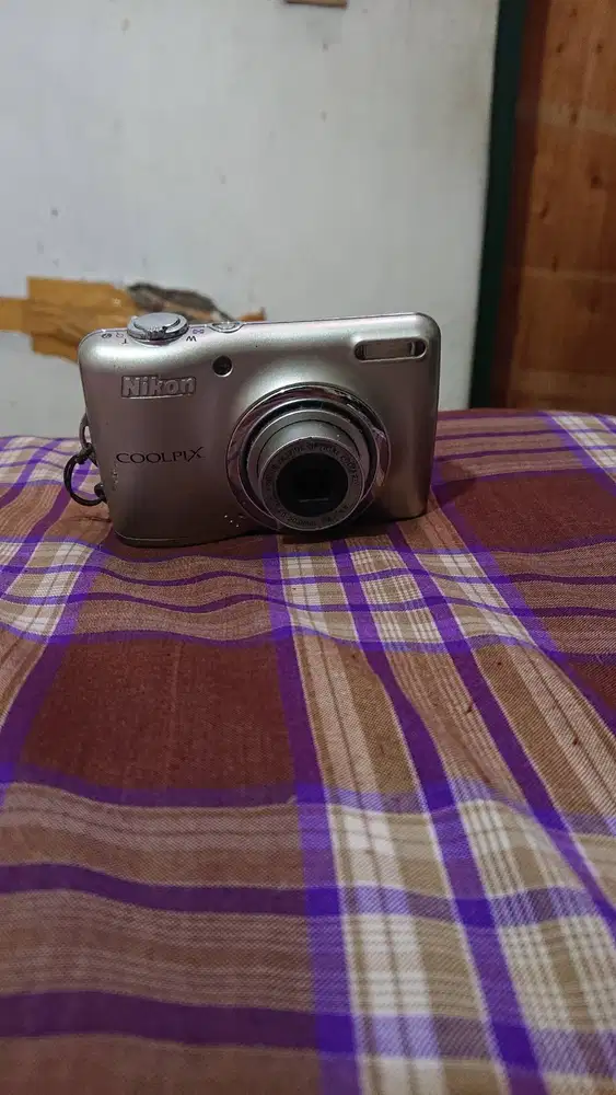 Jual kamera low vintage nikon coolpix l23