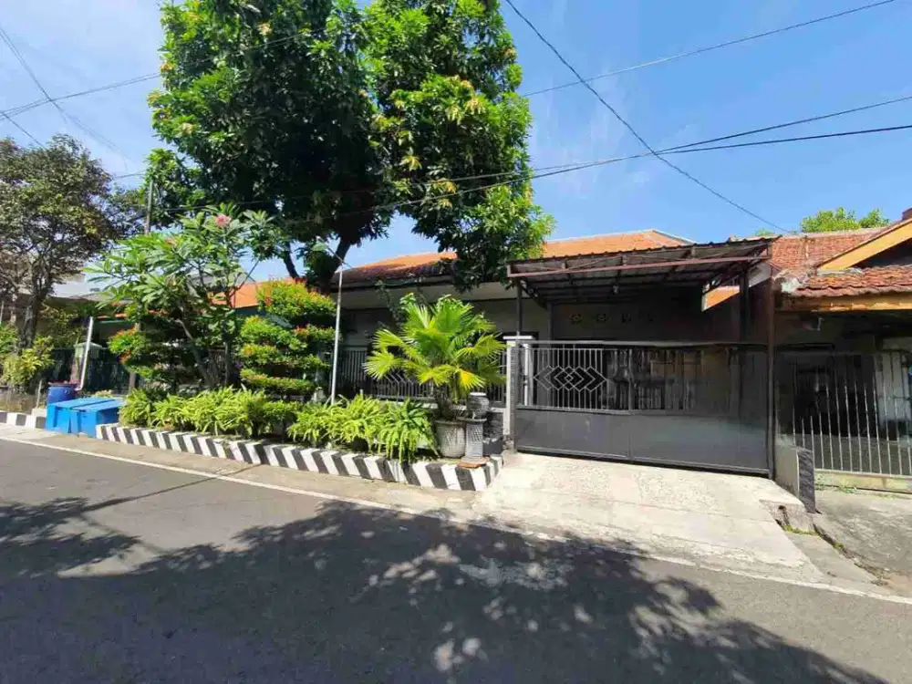 Dijual rumah Rungkut Asri Timur, dekat MERR, Kampus UPN , Gate TOL, Galaxy Mall