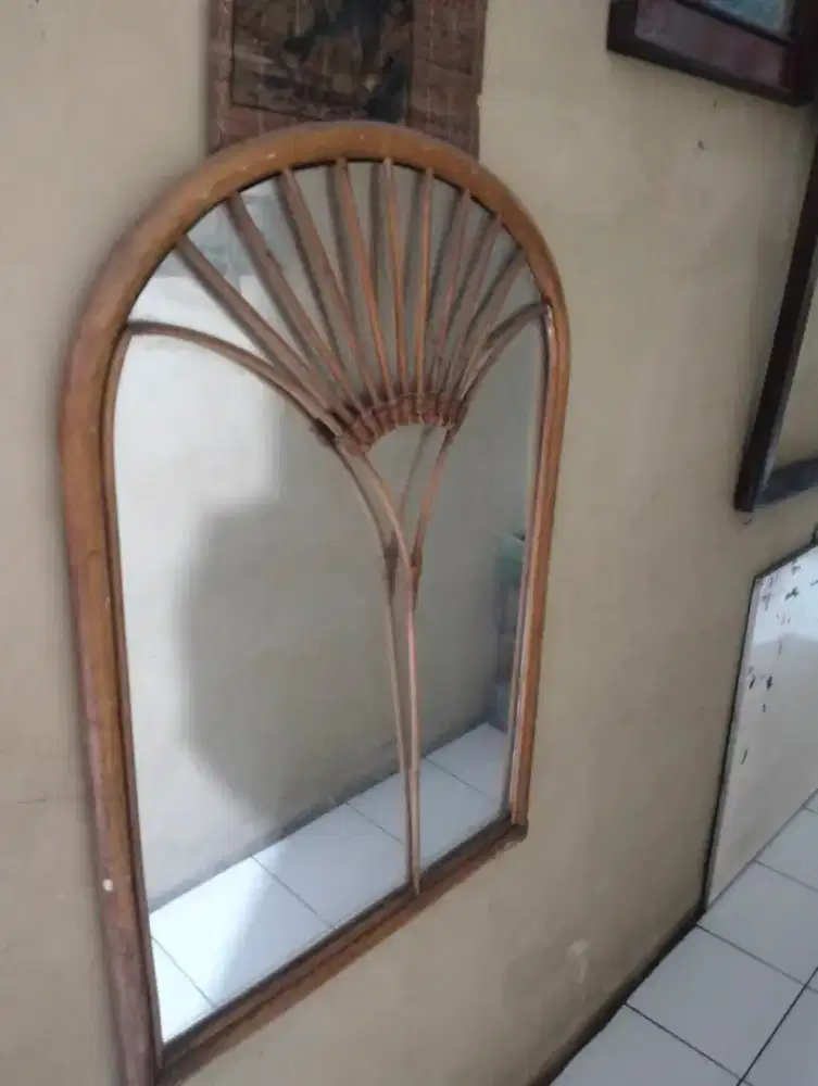 JUAL BELI BARNG ANTIK ,MEWAH CANTIK