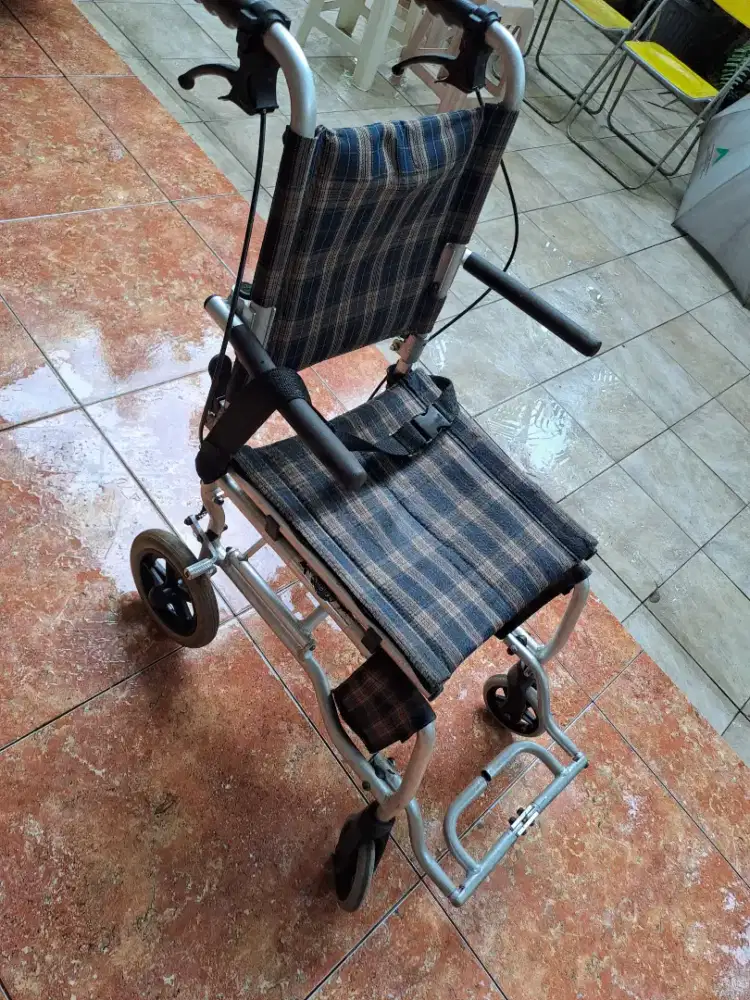 dijual kursi roda ..kondisi bagus