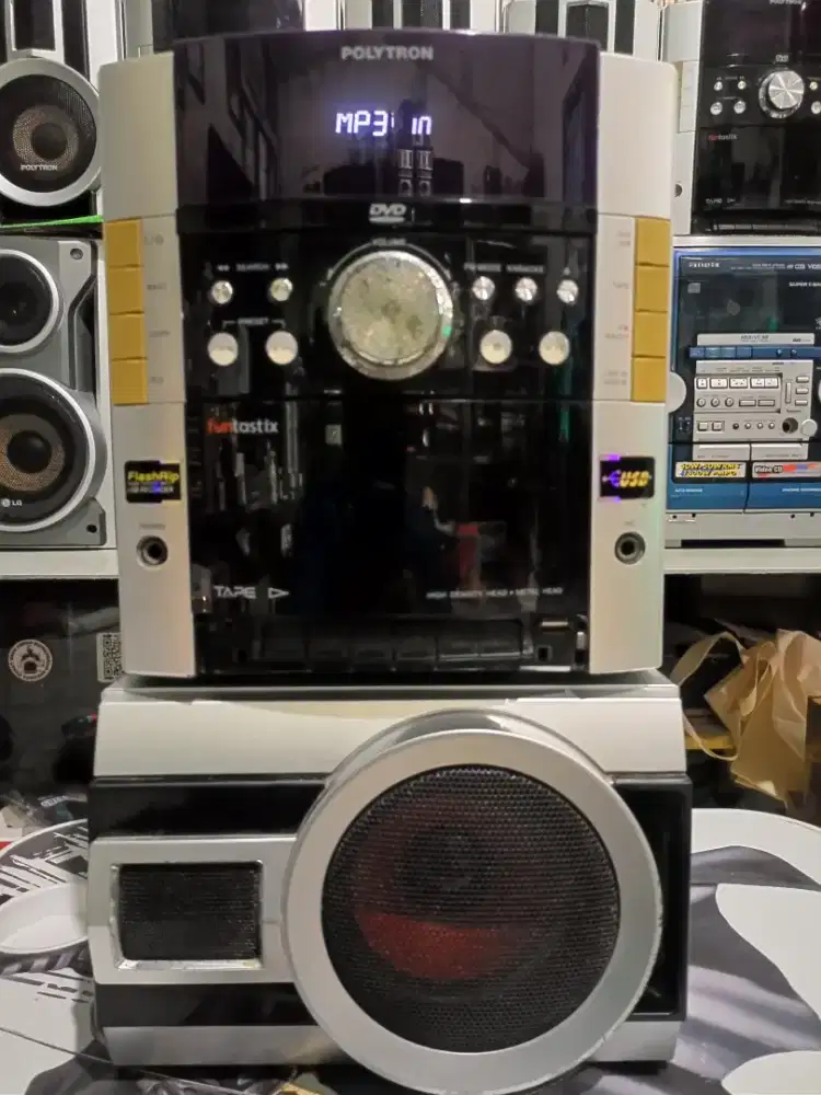 COMPO POLYTRON FX 852