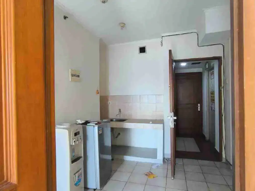 Disewakan Apartemen Mediterania Gajah Mada 2 Bdr Semi Furnished