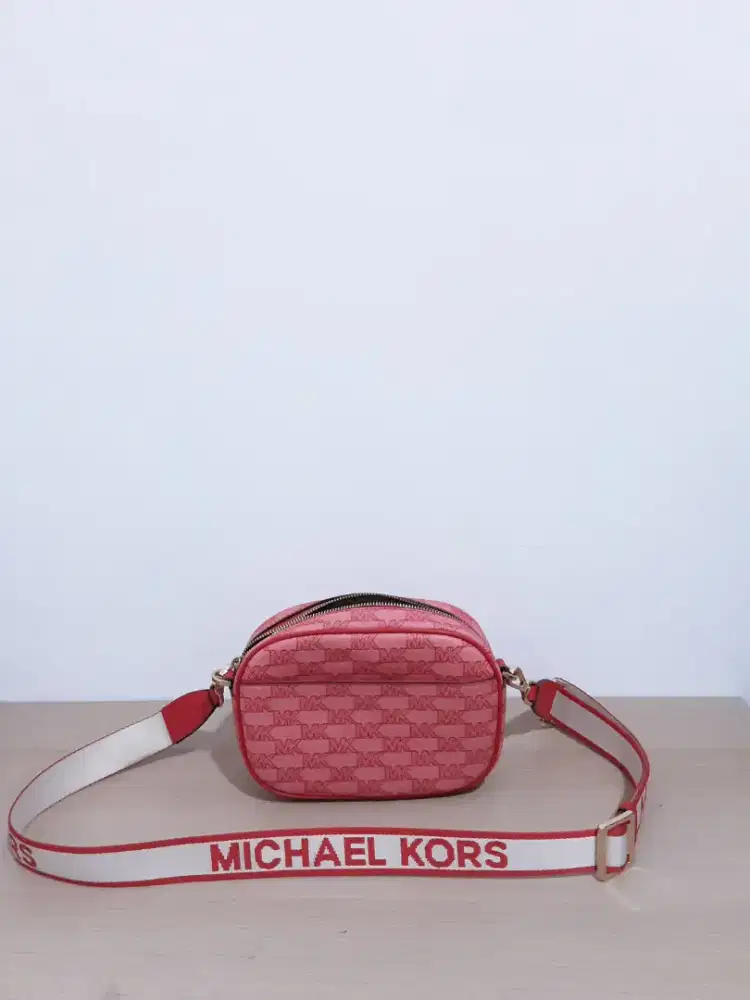 MiCHAEL KORS PINK