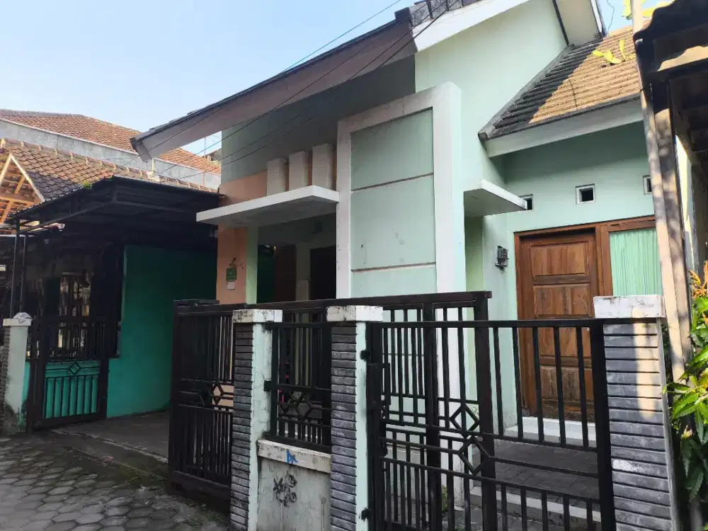 Dikontrakkan Rumah/ Kost 4 kamar dekat Kampus UMY