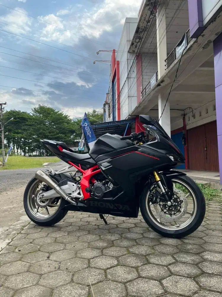 ALL NEW HONDA CBR250RR