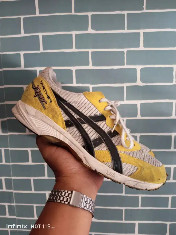 SEPATU ASICS TIGER JAPAN